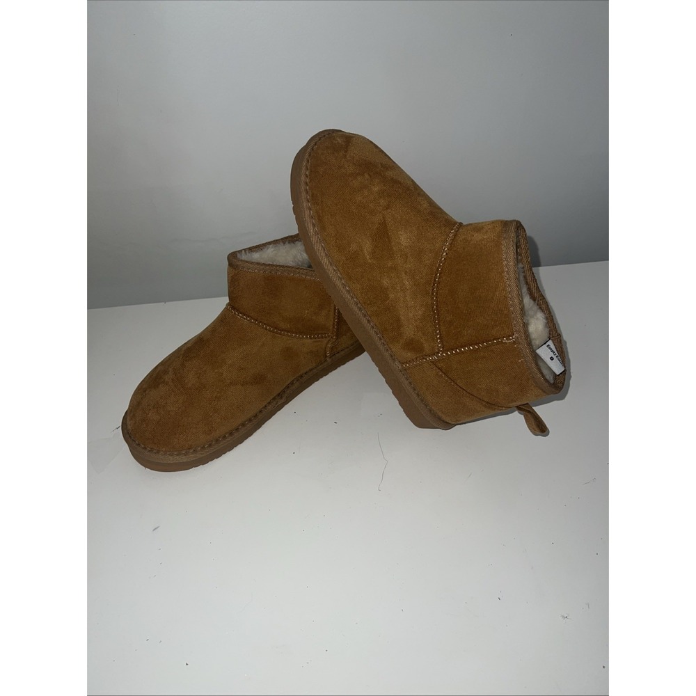 Empty Entire Fuzzy Boots Chestnut Size 8 N-37/